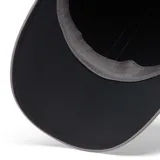 Gorra deportiva Columbia Silver Ridge IV Ball, color gris claro, con logo de la marca bordado en el frente y perforaciones laterales para ventilación.