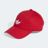 Gorro Adidas Adicolor Classic Trefoil Baseball, color rojo con logo bordado en blanco.