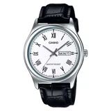 Reloj Casio con caja plateada, esfera blanca con números romanos negros y correa de cuero negro.