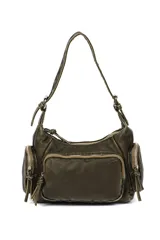 Bandolera color verde militar con correa de hombro ajustable, cierre superior y múltiples bolsillos externos con cierre.