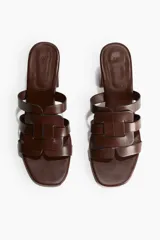 Sandalias con taco cuadrado