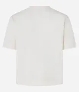Remera color crema de algodón con bordados de cerezas rojas y hojas verdes.