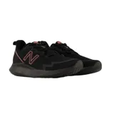 Championes New Balance Ryval Run para mujer, color negro con detalles en rosa.