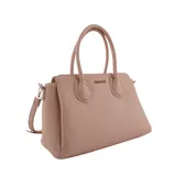 Cartera de mano tipo satchel o tote pequeña, color negro, con textura de cuero granulado. Posee dos asas superiores y una correa ajustable y desmontable para llevar al hombro o cruzada. Presenta un aplique metálico con el nombre de la marca en el frente.