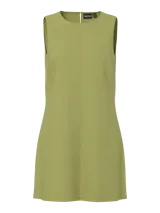 Vestido corto color verde oliva, sin mangas y con cuello redondo.