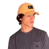 Gorro de gabardina azul con logo CAT bordado en negro en el frente.