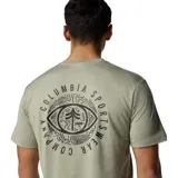 Remera gris de manga corta con logo de Columbia en el pecho.