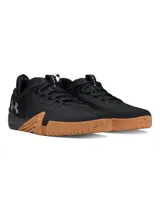 Zapatillas de entrenamiento Under Armour Tribase Reign 6, color negro con suela marrón.