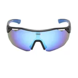 Lentes de sol unisex con montura negra y lentes espejados azules polarizados. Fabricados con plástico reciclado.