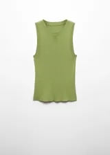 Musculosa blanca de tejido de punto fino con cuello redondo y tirantes anchos.