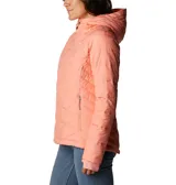 Campera puffer color salmón con capucha, cierre frontal y bolsillos laterales con cierre. Cuenta con tecnología termorreflectante Omni-Heat™ y puños con orificios para los pulgares.