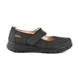 Zapato casual Korium Confort Lisboa color beige, con capellada calada y tira con velcro sobre el empeine.