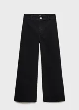 Pantalón de jean negro de corte culotte, tiro alto y bajo deshilachado.