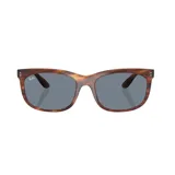 Lentes de sol Ray-Ban con montura de acetato color carey y lentes grises.