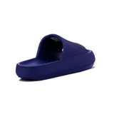 Chancletas Diadora modelo Splash II, color azul marino, con tira ancha sobre el empeine y logo de la marca en relieve.