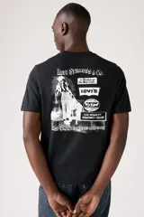 Remera negra de algodón con cuello redondo y manga corta. Estampado ovalado en el pecho con el logo de Levi's.