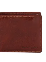 Billetera de cuero color marrón con costuras en contraste.