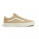Zapatillas Vans Old Skool color arena con la línea lateral blanca y cordones blancos.