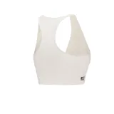 Top deportivo blanco con logo de New Balance en celeste.