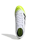 Championes de fútbol Adidas Predator Club Sock, color blanco con detalles en negro y amarillo limón.