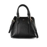 Cartera negra de simil cuero graneado, con doble asa corta y correa larga regulable extraíble. Tiene cierre superior, bolsillo interno con cierre y bolsillo interno abierto.