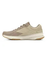 Zapatillas urbanas Under Armour Edge Suede color beige con detalles en marrón claro.