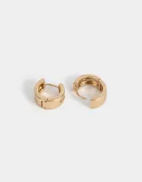 Aros tipo argolla bañados en oro con detalle de cruz con strass.