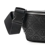 Riñonera negra de símil cuero con diseño acolchado con el logo de XL Extra Large bordado a lo largo de la parte frontal.