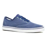 Zapatillas urbanas grises con cordones negros, suela blanca con línea negra y cuello acolchado.