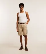Musculosa masculina de poliéster y algodón, color blanco, con cuello redondo y textura flamê.
