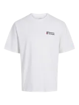 Camiseta blanca de manga corta y cuello redondo con estampado pequeño en el pecho con la frase "Flower's N' Stuff" en negro y rojo.