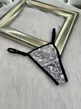 Pack de 6 tangas de encaje de colores variados con regulación.