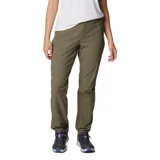 Pantalón de senderismo color verde oliva, con tecnología Omni-Shield™ que repele la humedad y Omni-Shade™ Broad Spectrum UPF 50 que protege contra los rayos UVA/UVB. Cuenta con trabillas para cinturón, rodillas articuladas, bolsillos laterales, bolsillo de seguridad con cremallera, puños ajustables a presión y bolsillo interior de acceso rápido.