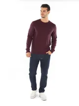 Sweater de punto color borgoña, de algodón, con cuello redondo, puños y dobladillo acanalados y logo CK bordado en el pecho. Corte regular.