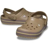 Zuecos Crocs Crocband™ color blanco hueso con una franja verde en la suela.