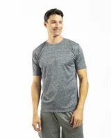 Remera deportiva gris jaspeado de poliéster y spandex, de manga corta y cuello redondo.