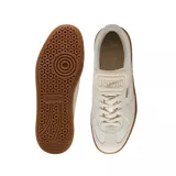 Championes Puma Palermo Premium color beige con suela marrón.