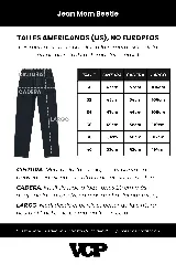 Jean negro de corte mom oversize.