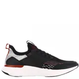 Championes de hombre en color negro con detalles en PVC y suela blanca.