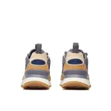 Championes urbanos Merrell Alpine 83 Recraft, con capellada de gamuza y textil reciclado en tonos beige, gris y azul.