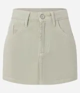 Short pollera corto femenino de sarga color rosa pálido, con cintura con trabillas, bolsillos y cierre delantero tradicional.