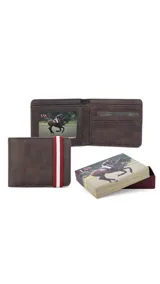 Billetera color beige de símil cuero con galón elastizado marrón y blanco. Interior con doble compartimento para billetes, visor y tarjeteros.