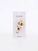 Broche dorado para el pelo con forma de orquídeas y detalle de perlas.