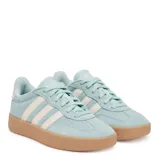 Championes Adidas Barreda color verde agua con detalles en blanco y suela color caramelo.