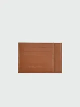 Tarjetero Longchamp de cuero granulado negro con múltiples ranuras para tarjetas y logo grabado en el frente.
