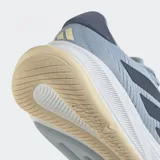 Championes de running Adidas Supernova Ease, color celeste con detalles en azul marino y blanco.