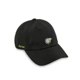 Gorra negra de poliéster reciclado, estilo dad hat, con bordado de margarita blanca y nombre de la marca en verde.