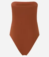 Body marrón de rib sin breteles con detalle contrastante en el escote.