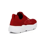 Championes Fila Calzini color rojo con suela blanca, de corte slip-on y capellada tejida.