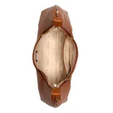 Bolso de hombro Guess color marrón con textura granulada, confeccionado en ecopiel doble faz. Tiene cierre superior con cremallera, herrajes dorados, correa fija y bolsillo interno.